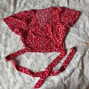 Shein Ladies Red White Floral Crop Wrap Top V-Neck Short Sleeve Blouse Size XS